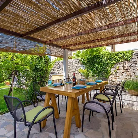 Garden Home Flora Rijeka Exterior photo